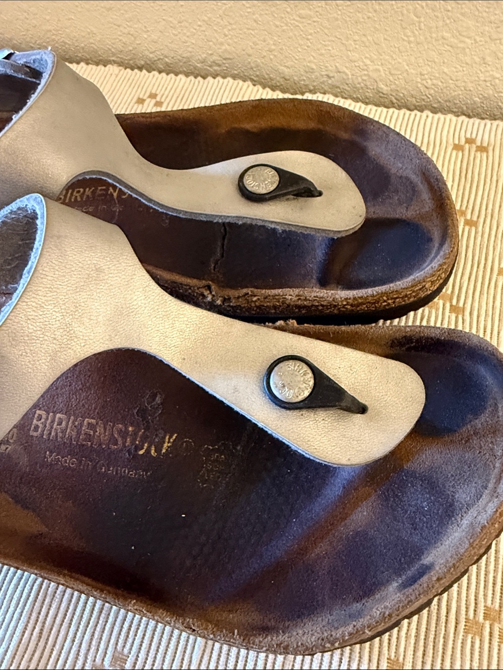 Birkenstock Gizeh Metallic Silver Thong Sandals Womens 9 EU 40 Comfort Shoes - Picture 14 of 16